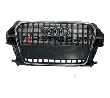 Решітка радіатора AUDI Q3 2012-2016 (8U0853653H)