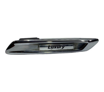 Накладка крила переднього правого BMW 5 F10 2009-2017 (51137336648)