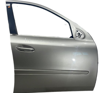 Двері передні праві MERCEDES-BENZ ML w164 2005-2011