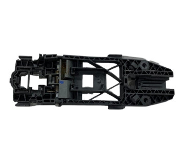 Кронштейн ручки дверей AUDI Q7 2010-2018 (8V0839885)